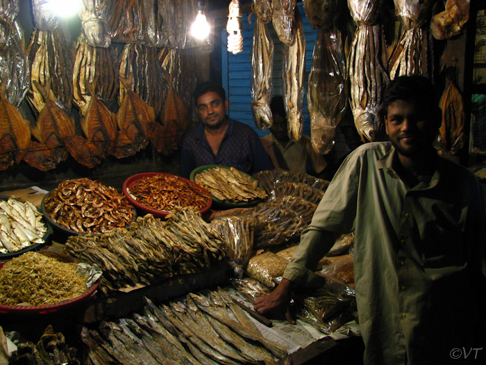 68a avondmarkt in  Chittagong
