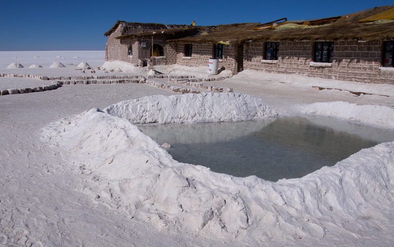 het enige echte zouthotel dat op de zoutvlakte gebouwd is