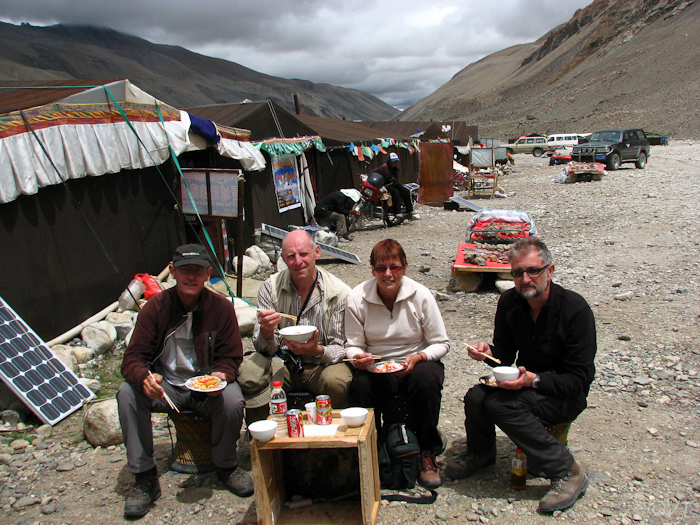 Lunch in het Mount Everest Basecamp op 5250 meter hoogte