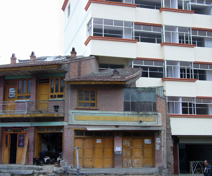 Xiahe, bouwproblemen