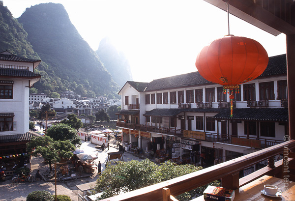 03 China, Yangshuo vanaf mijn balkon