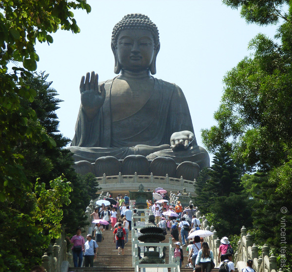 25 Giant Boeddha bij het Po Lin-klooster