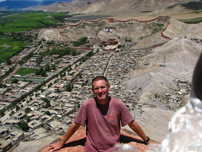 32c uitzicht op het Gyantse klooster en de Tibetaanse wijk