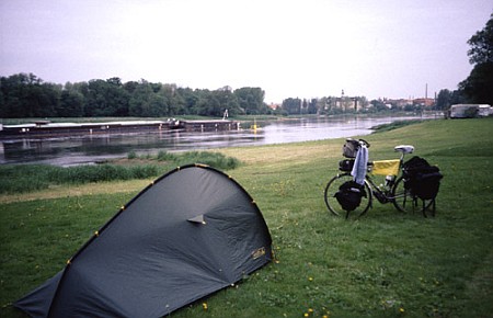 kamperen aan de Elbe