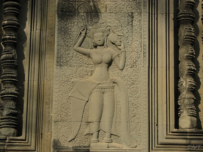 68  een Apsara bij Angkor Wat