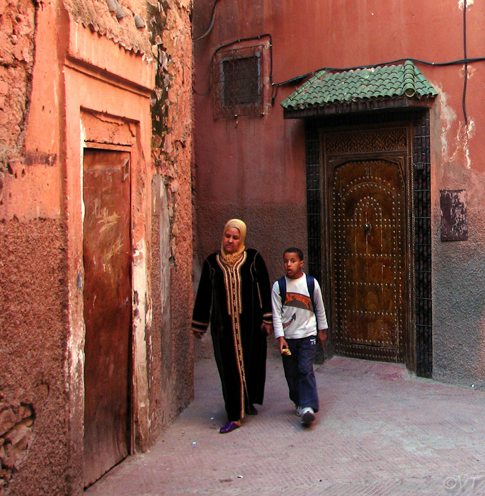 008  Smalle stegen in oud Marrakech