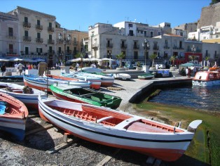 Marina Corta, Lipari's oude haven