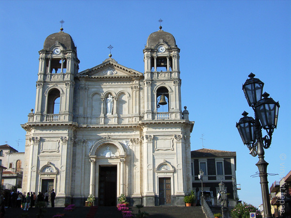 55 Kathedraal in Zafferana Etnea