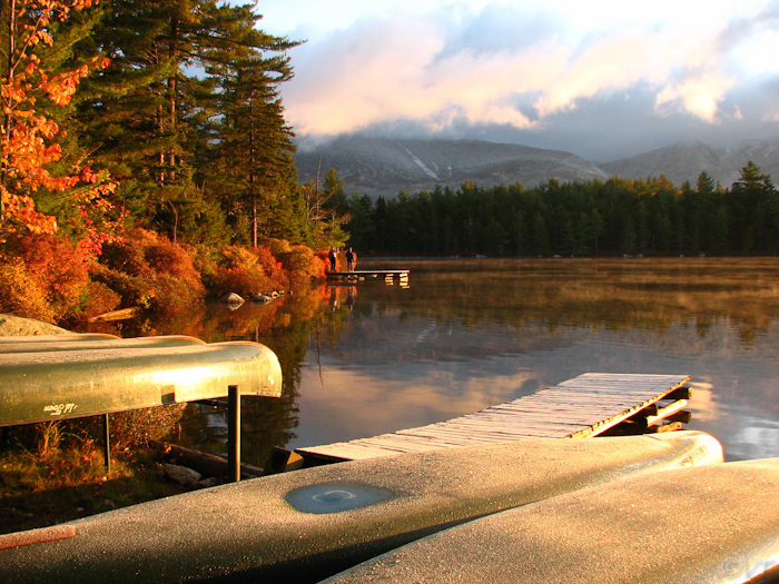 53  zonsopkomst bij Daicey Pond in het Baxter State Park, Maine