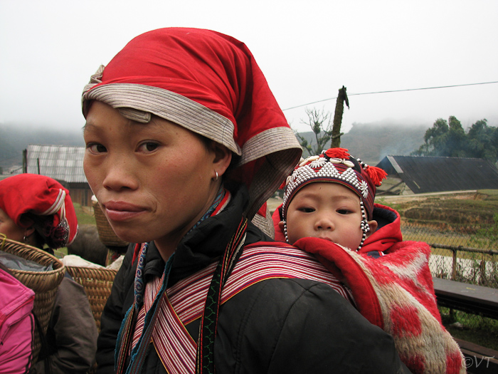 35  Red Dzao vrouw in Bac Ha