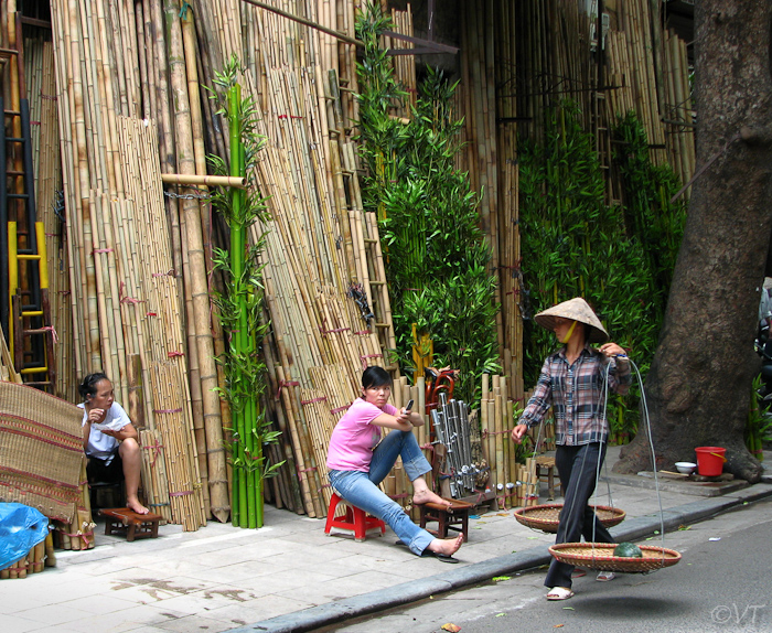 58  de bamboestraat in oud-Hanoi