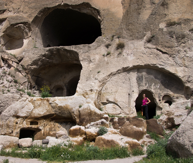 Vardzia is in de 12de eeuw oorspronkelijk als fort gebouwd