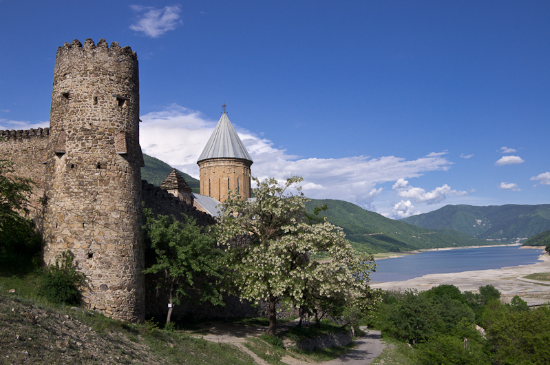 na een maand Armenië en Georgië doorkruist te hebben vliegen we terug naar huis