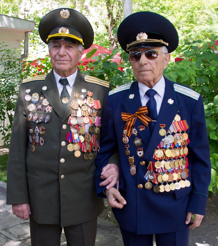 Dag van de Arbeid met veel veteranen in Yerevan