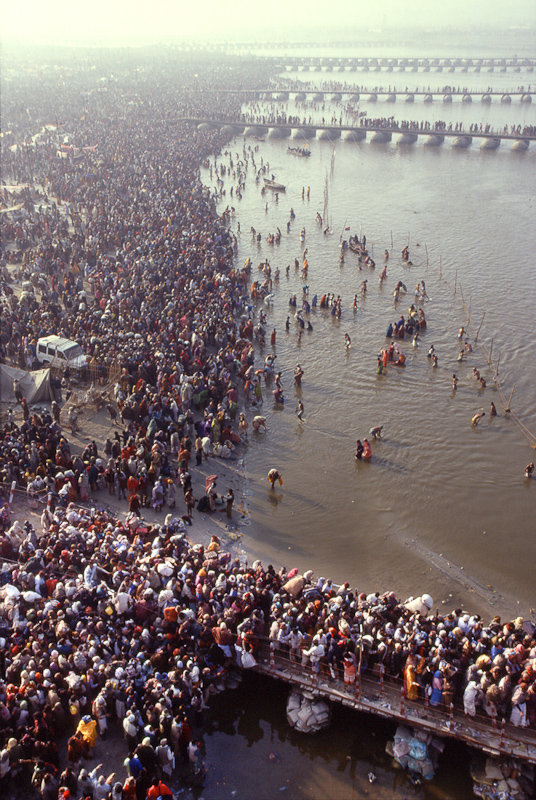 elke 144 jaar is de Kumb Mela groter dan ooit