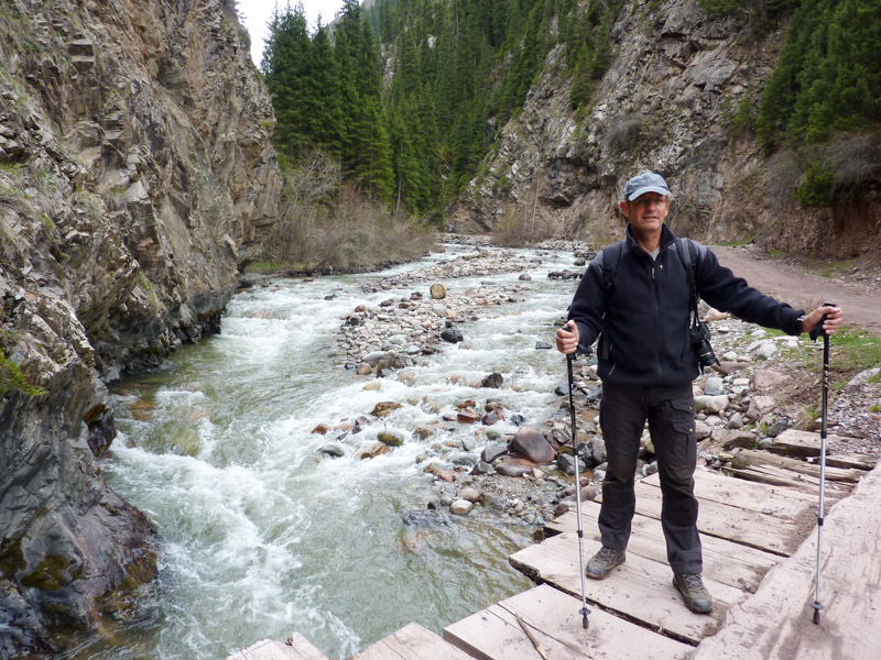 Jeti-Ogüz canyon