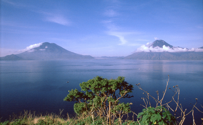 37  Guatemala, Lake Atitlan