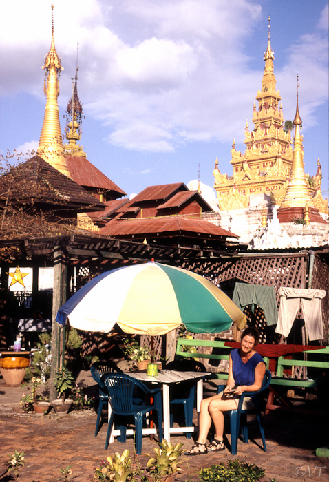 07-Inle lake, onze mooie guesthouse tuin